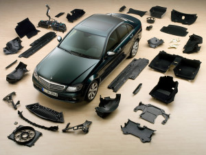 Many car owners have difficulty choosing whether they need original or third-party car parts. 